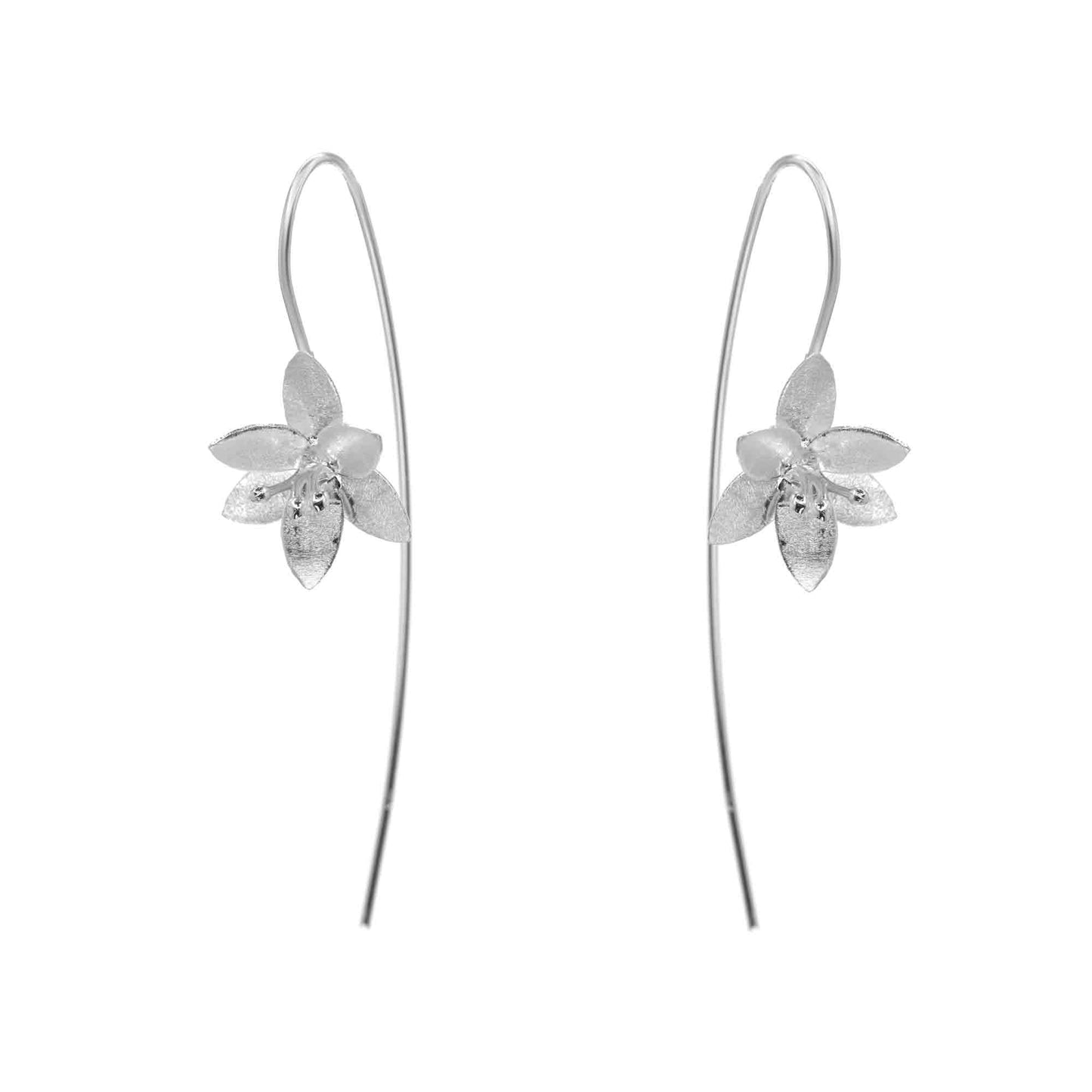 Aros de Plata 925 Diseño Lirio Satinado