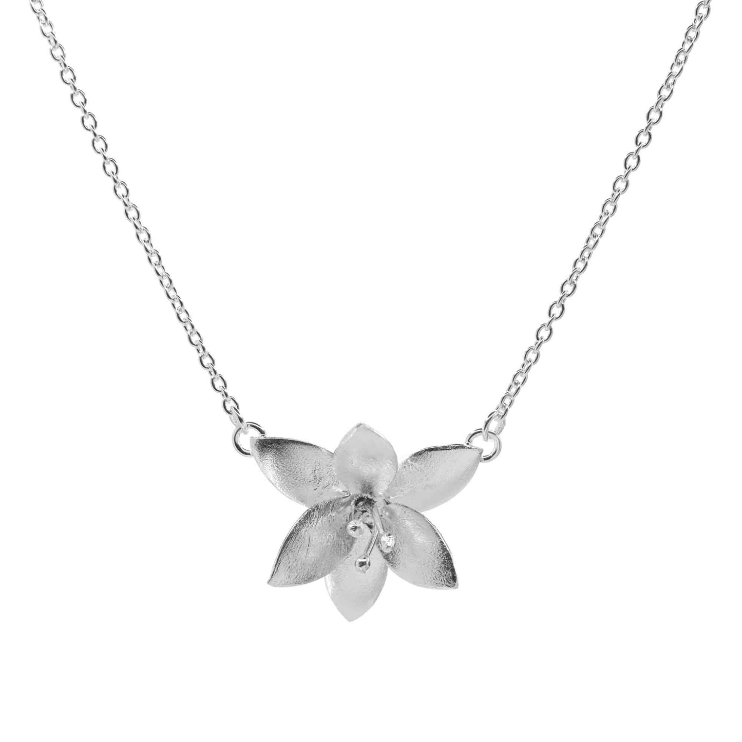 Collar de Plata - Flor Satinada con Pistilo 43 cm
