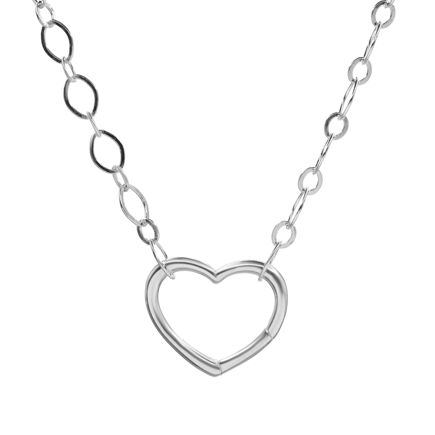 Collar Enchapado en Plata Diseño Eslabón con Broche Corazón