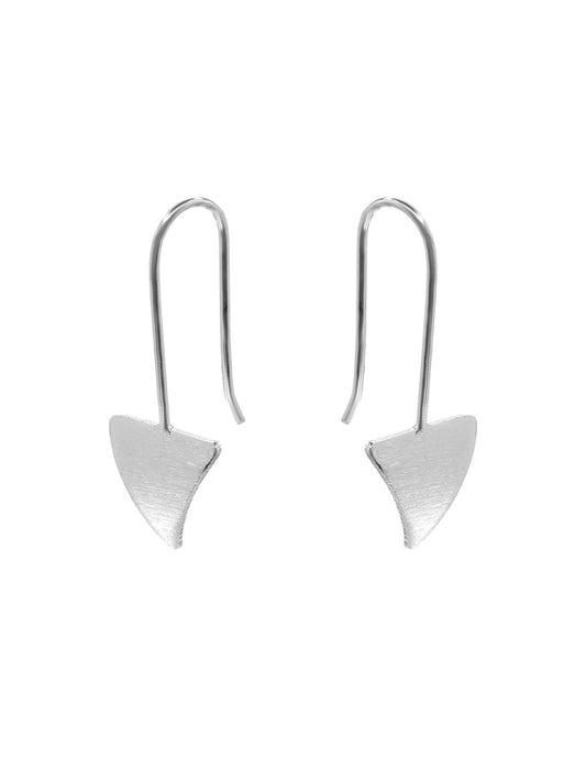 Aros de Plata 925 Estilo Gancho con Diseño Triángulo Satinado