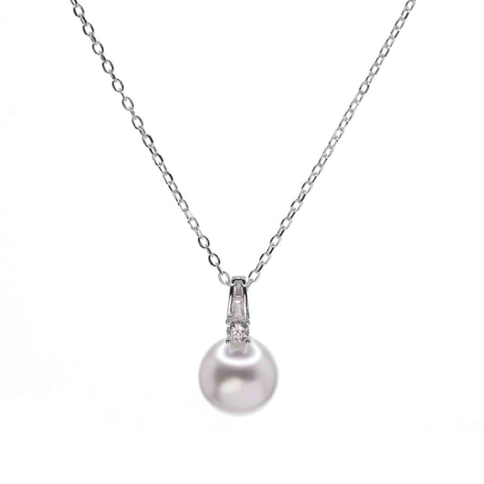 Collar de Plata Perla con Pequeño Circón Cuadrado