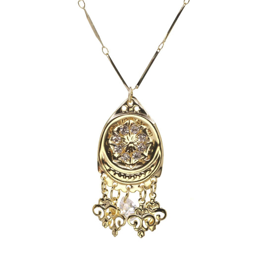 Collar Enchapado en Oro Cadena Varitas Diseño Placa Biselada e Incrustaciones de Circones y Dijes Tribales con Gota de Circón