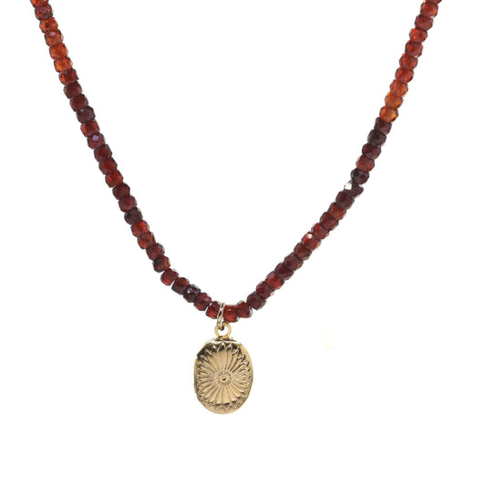 Collar Enchapado en Oro Diseño Cristales Color Tierra con Colgante Relicario