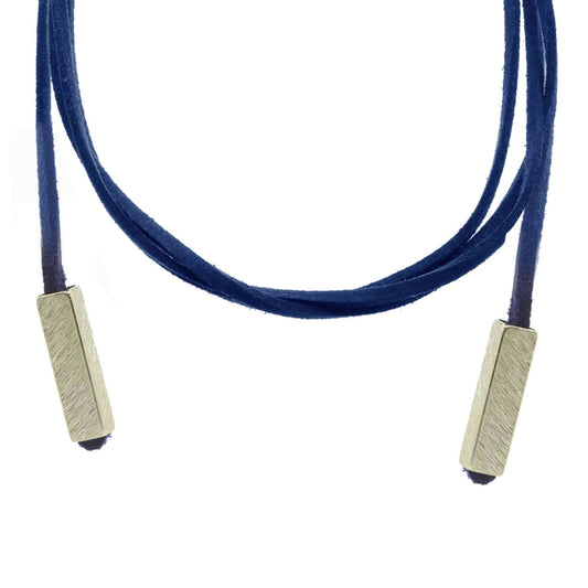 Collar Enchapado en Oro Gamuza Azul Terminales Cuadrados
