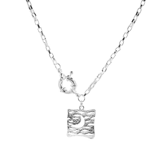 Collar Enchapado en Plata Broche Timón con Placa Mar y Luna