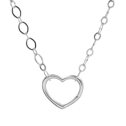 Collar Enchapado en Plata Diseño Eslabón con Broche Corazón