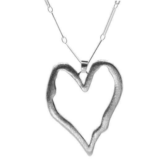 Collar Enchapado en Plata Gran Figura Corazón