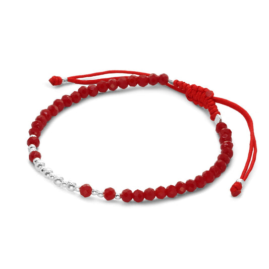 Pulsera de Plata Macramé con Cristales Rojos y Serie de Esferas de Plata. Ajustable